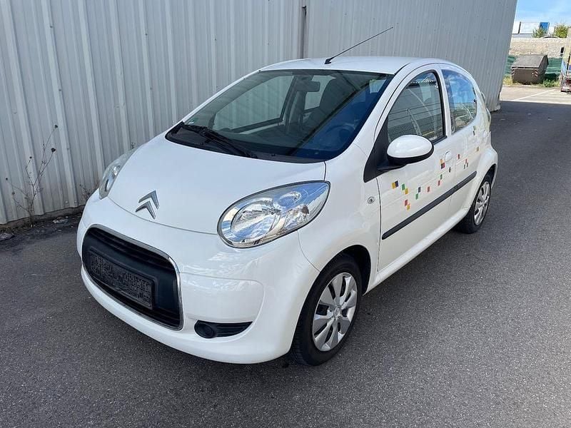 Weiß Gebraucht 2010 Citroën C1 Advance Kleinwagen | 3.490 € (Fairer Preis) - Bild 1/4
