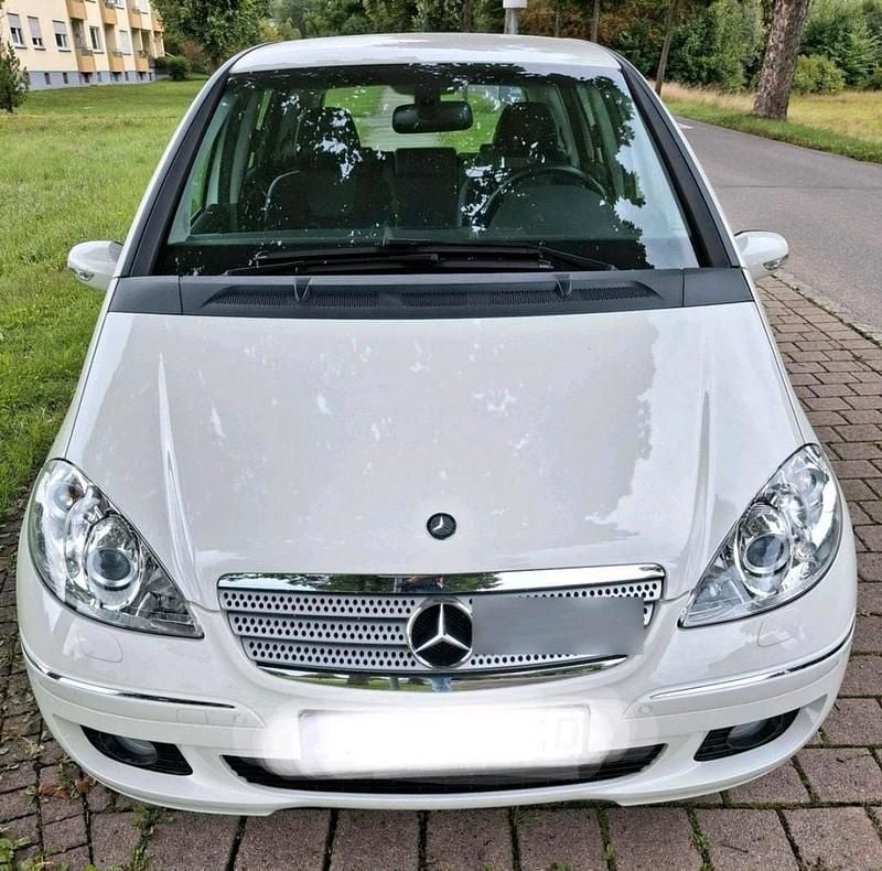 Gebraucht Mercedes 170 116 PS (85 kW) 2007 Weiß Limousine