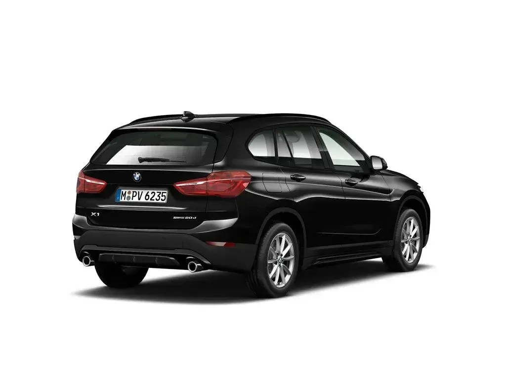Gebraucht BMW X1 Sport Line 190 PS (139 kW) 2022 Schwarz SUV