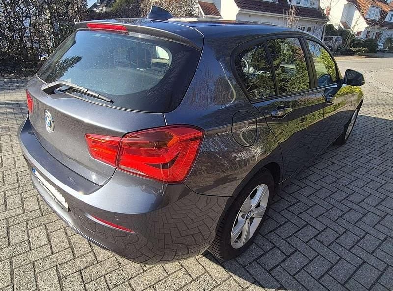 Gebraucht BMW 118 Sport Line 136 PS (100 kW) 2017 Grau Kleinwagen