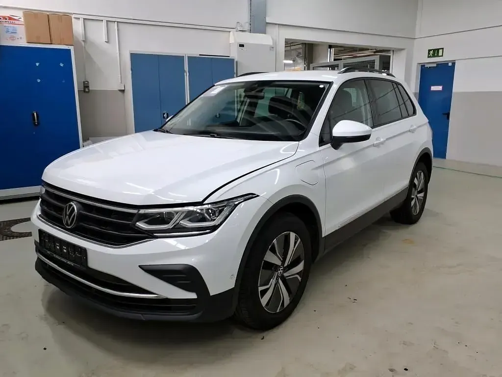 Gebraucht VW Tiguan Life 245 PS (180 kW) 2022 Weiß SUV
