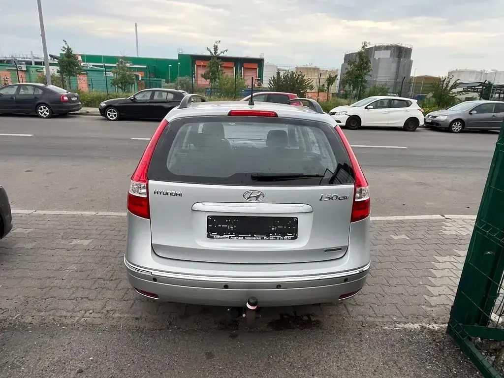 Gebraucht Hyundai i30 Classic 90 PS (66 kW) 2008 Silber Kombi