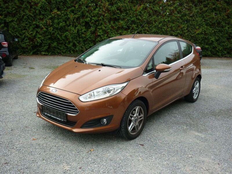 Torinobraun metallic Gebraucht 2013 Ford Fiesta Titanium Kleinwagen | 7.500 € (Teuer) - Bild 1/4