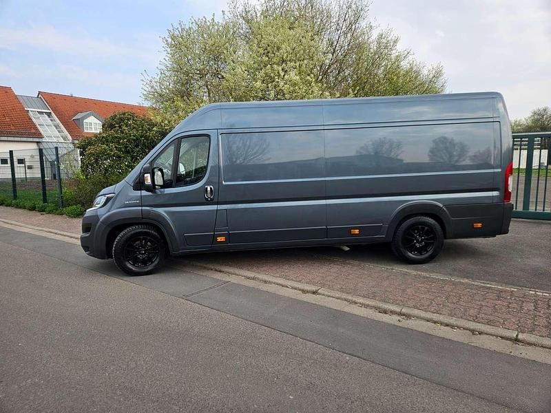 Gebraucht Fiat Ducato 177 PS (130 kW) 2018 Colore esterno ferro grau Van