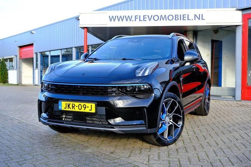 Schwarz Gebraucht 2024 Lynk & Co 01 SUV | 29.350 € - Bild 1/4