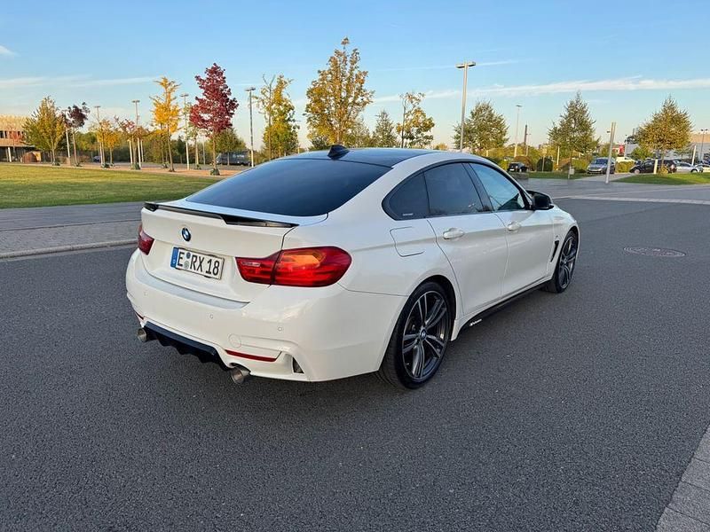 Gebraucht BMW 420 M Performance 184 PS (135 kW) 2015 Weiß Coupé