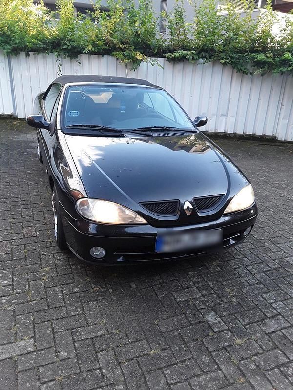 Gebraucht Renault Mégane Cabriolet 95 PS (69 kW) 1999 Schwarz Cabrio