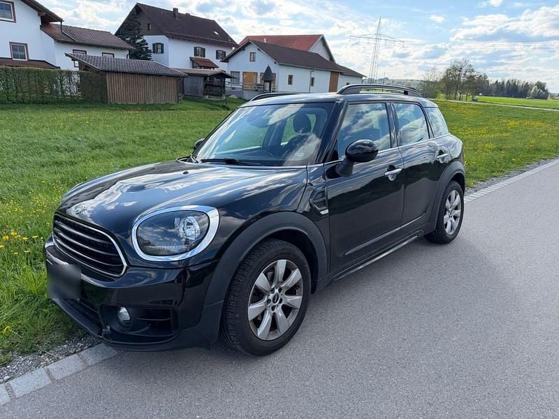 Second-hand Mini ONE 102 CP (75 kW) 2018 Negru Hatchback