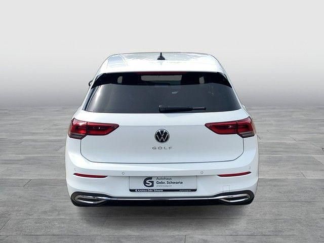 Gebraucht VW Golf VIII Move 110 PS (80 kW) 2024 Weiß Limousine