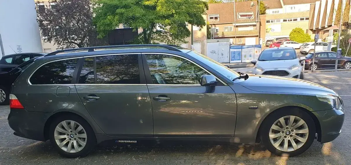 Second-hand BMW 525 177 CP (130 kW) 2006 Gri Break