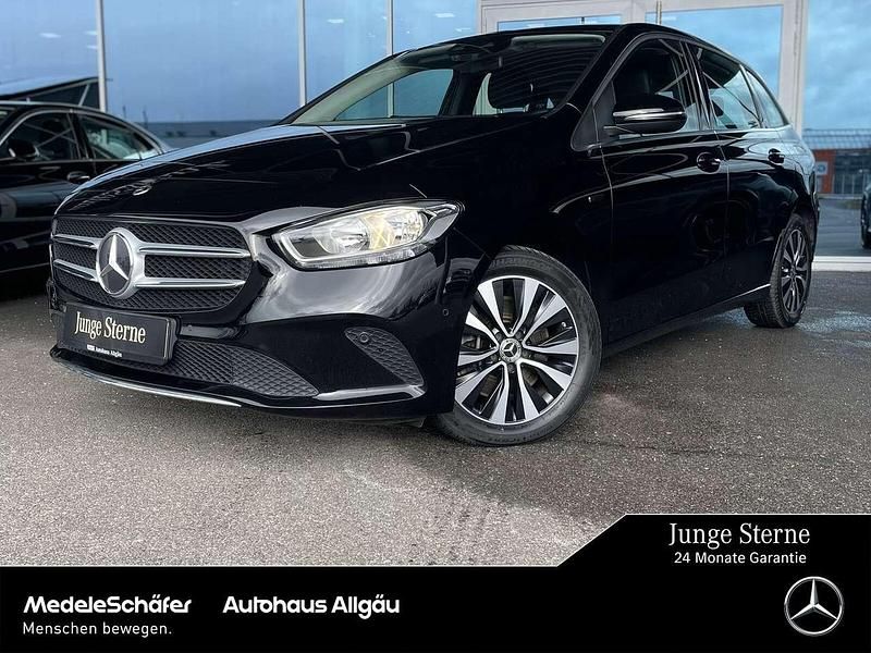 Gebraucht Mercedes B250e Style 160 PS (117 kW) 2021 Unilack nachtschwarz Van / Kleinbus