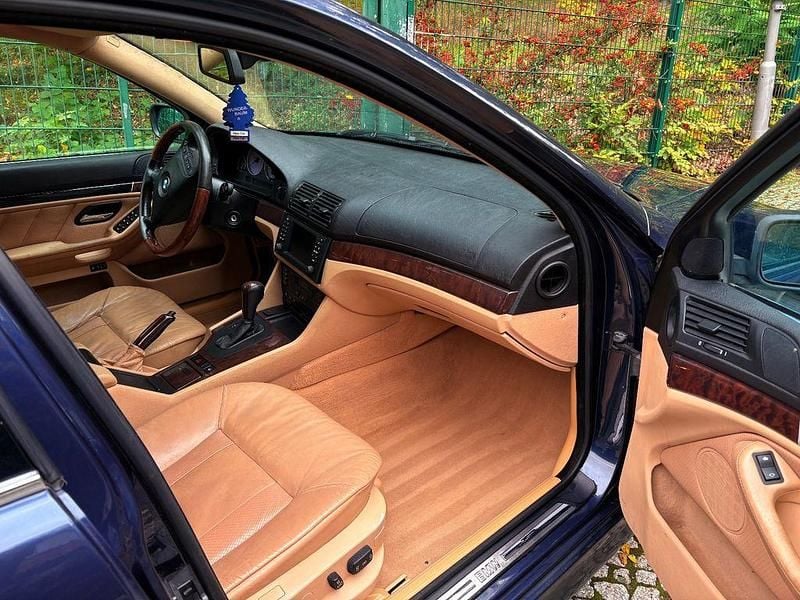 Gebraucht BMW 525 192 PS (141 kW) 2002 Blau Kombi