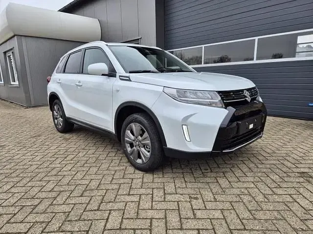 Neu Suzuki Vitara Comfort 110 PS (80 kW) 2026 Cool white pearl metallic cool white pearl metallic SUV