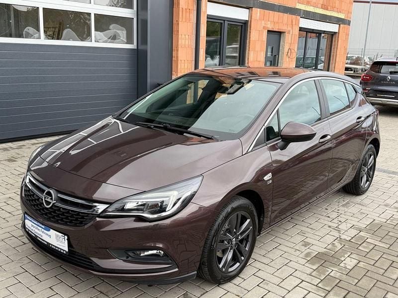 Braun Gebraucht 2019 Opel Astra Limousine | 13.900 € (Fairer Preis) - Bild 1/4