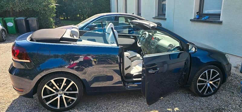 Gebraucht VW Golf Cabriolet 160 PS (117 kW) 2012 Blau Cabrio