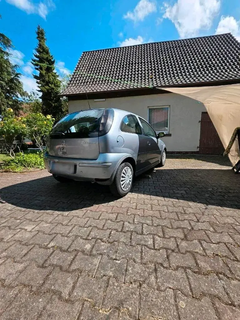 Gebraucht Opel Corsa 80 PS (58 kW) 2005 Grau Kleinwagen