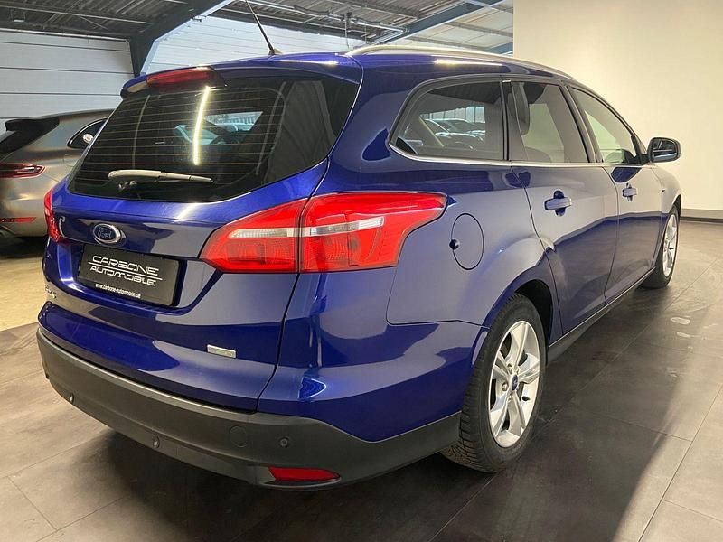 Gebraucht Ford Focus Business Edition 125 PS (91 kW) 2015 Blau Kombi