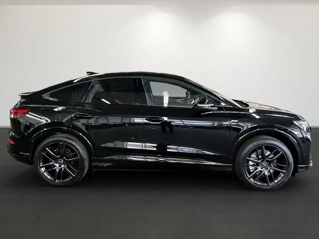 Neu Audi Q4 Sportback e-tron Performance 250 kW (340 PS) 2026 Schwarz SUV