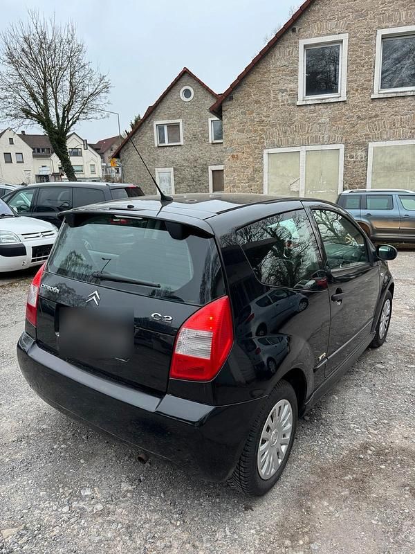 Gebraucht Citroën C2 70 PS (51 kW) 2008 Schwarz Kleinwagen
