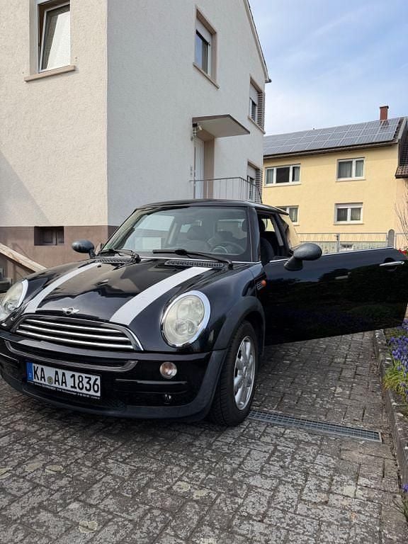 Used Mini ONE 90 HP (66 kW) 2003 Black Hatchback