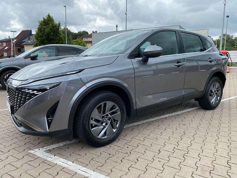 Grau Gebraucht 2024 Nissan Qashqai 360º SUV | 26.990 € (Guter Preis) - Bild 1/4