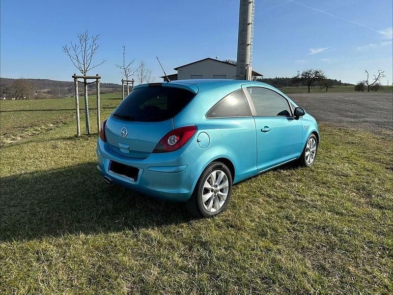Gebraucht Opel Corsa Edition 87 PS (63 kW) 2012 Blau Kleinwagen