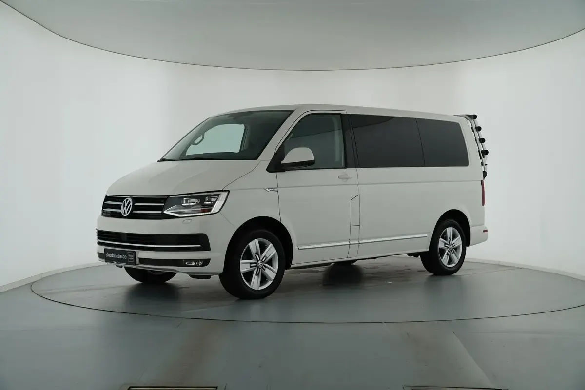 Gebraucht VW Multivan Generation Six 150 PS (110 kW) 2018 Candyweiß Van / Kleinbus