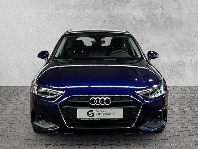 Gebraucht Audi A4 Basis 163 PS (119 kW) 2023 Blau Kombi