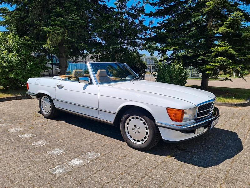 Gebraucht Mercedes 560 231 PS (169 kW) 1988 Weiß Cabrio