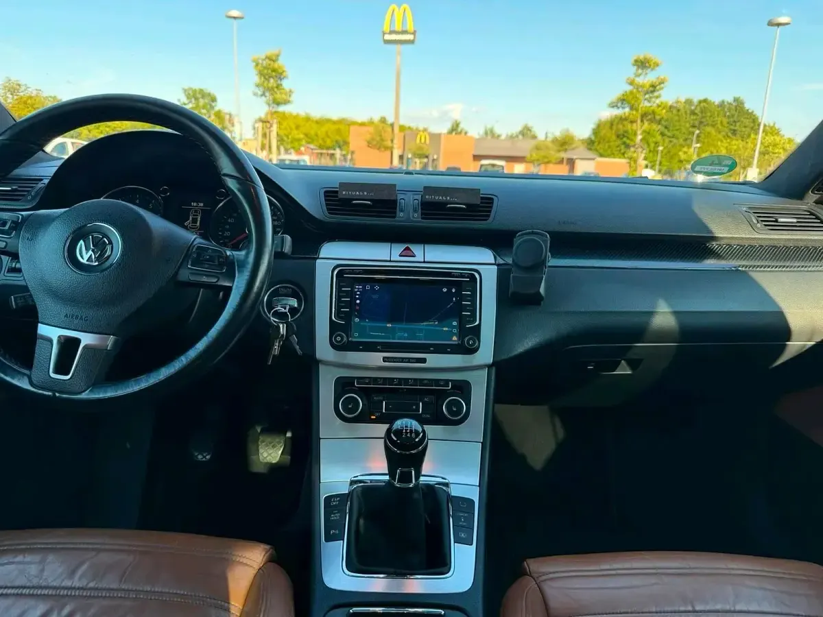 Gebraucht VW Passat 2009 Weiß Limousine