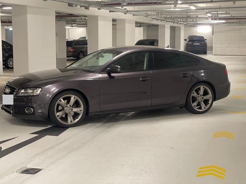Grau Gebraucht 2010 Audi A5 Sportback Sport Limousine | 9.500 € (Fairer Preis) - Bild 1/4