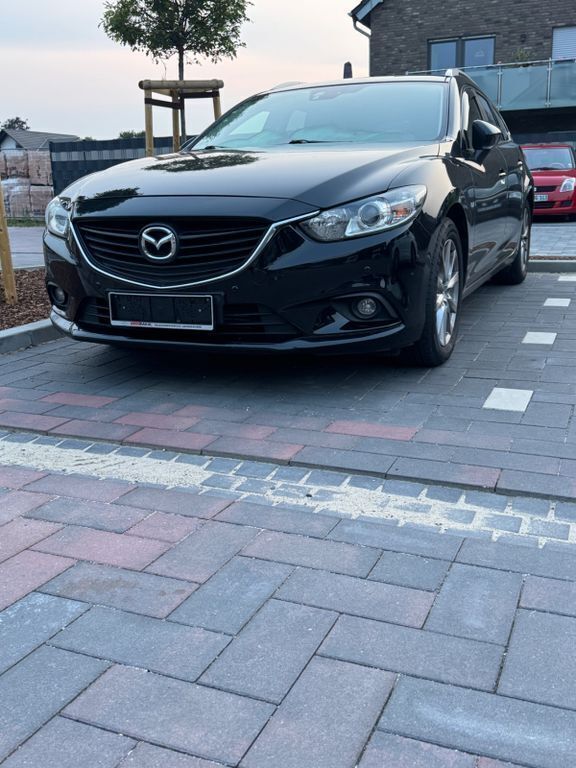 Schwarz Gebraucht 2014 Mazda 6 Center-Line Limousine | 5.950 € (Fairer Preis) - Bild 1/3
