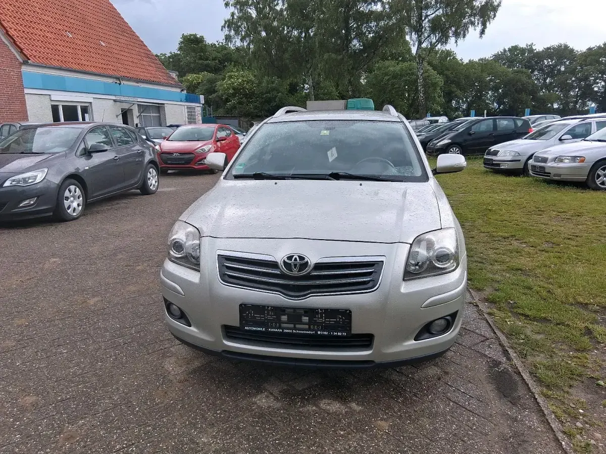 Gebraucht Toyota Avensis 177 PS (130 kW) 2007 Grau Kombi
