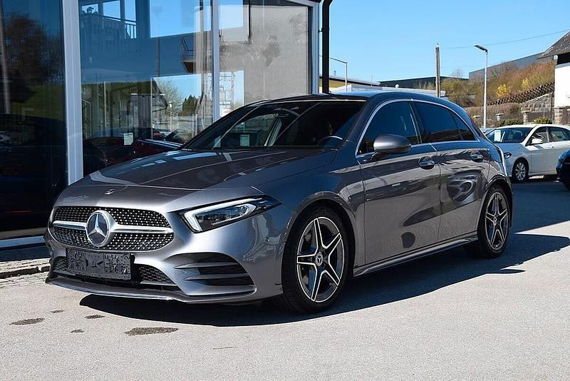 Gebraucht Mercedes A200 AMG line 150 PS (110 kW) 2021 Grau Limousine