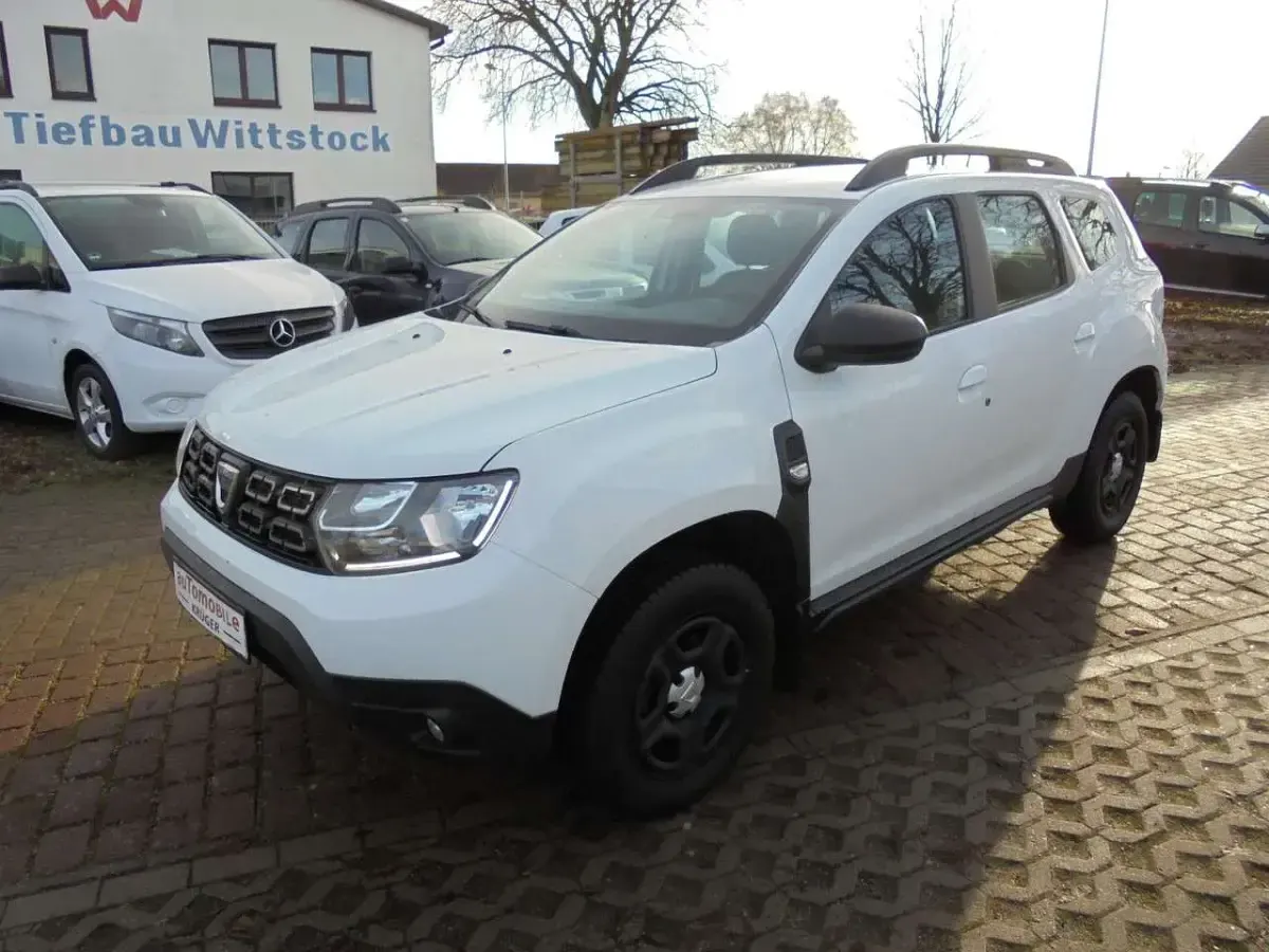 Gebraucht Dacia Duster Comfort 116 PS (85 kW) 2019 Weiß SUV