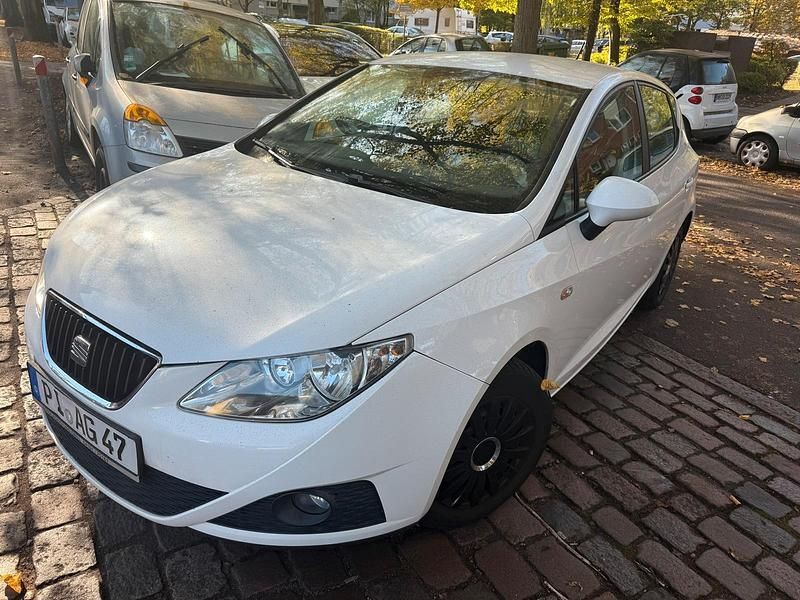 Weiß Gebraucht 2009 Seat Ibiza Limousine | 2.500 € (Guter Preis) - Bild 1/4
