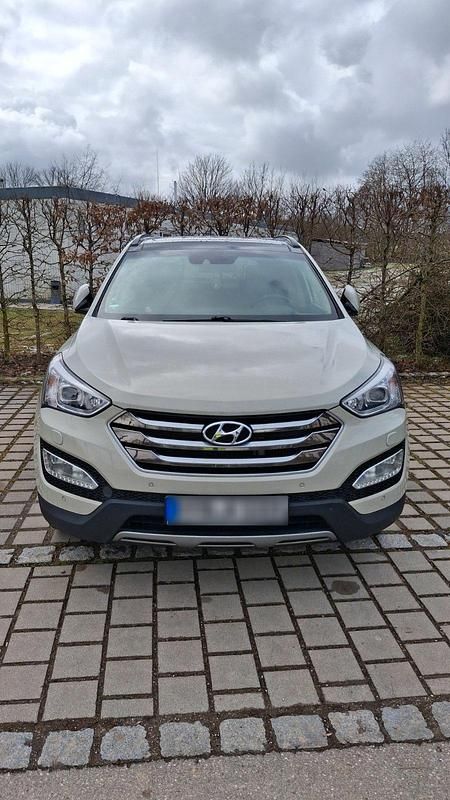 Gebraucht Hyundai Santa Fe 197 PS (144 kW) 2015 Beige SUV