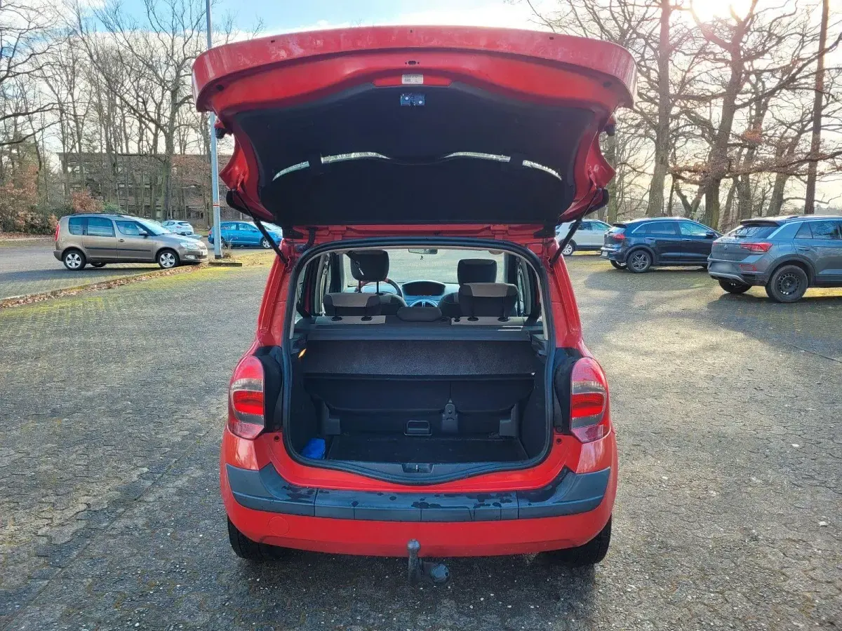 Gebraucht Renault Grand Modus Dynamique 101 PS (74 kW) 2009 Rot Van / Kleinbus