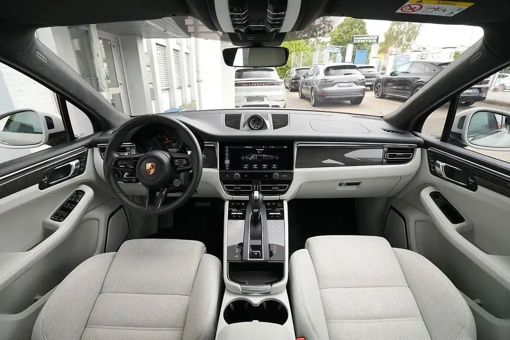Gebraucht Porsche Macan 265 PS (194 kW) 2023 Kreide SUV