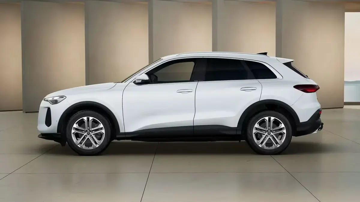 Gebraucht Audi Q5 Ambiente 204 PS (150 kW) 2025 Gletscherweiß metallic SUV