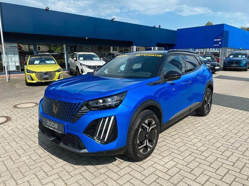 Blau Gebraucht 2024 Peugeot 2008 GT SUV | 22.950 € (Fairer Preis) - Bild 1/4