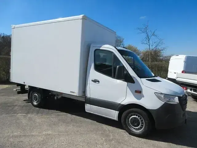 Gebraucht Mercedes Sprinter 163 PS (119 kW) 2021 Weiss Van
