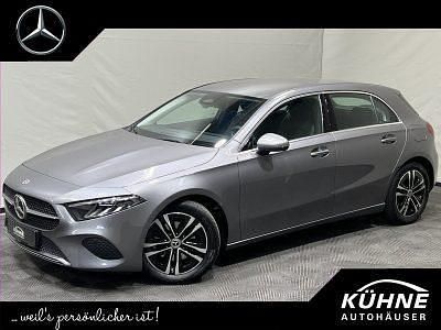 Grau Gebraucht 2024 Mercedes A200 Advanced Limousine | 26.450 € (Fairer Preis) - Bild 1/4