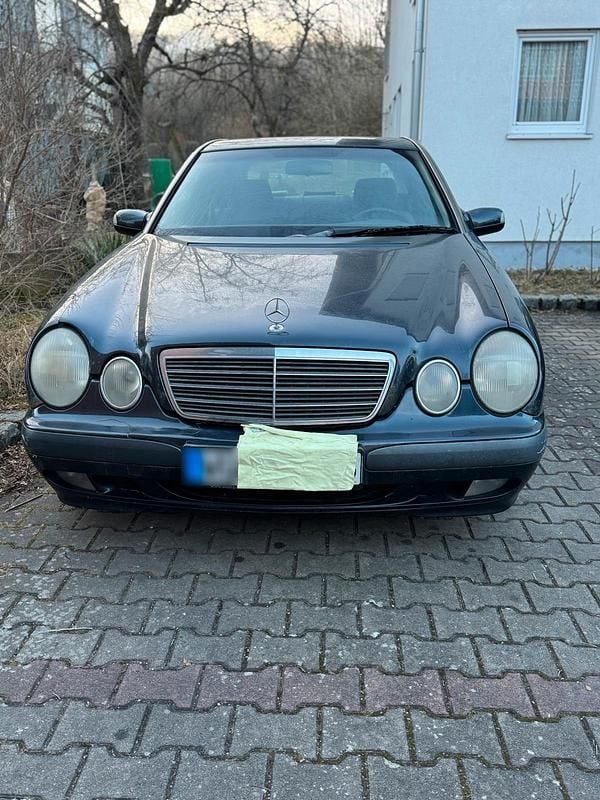 Gebraucht Mercedes E270 170 PS (125 kW) 2001 Limousine