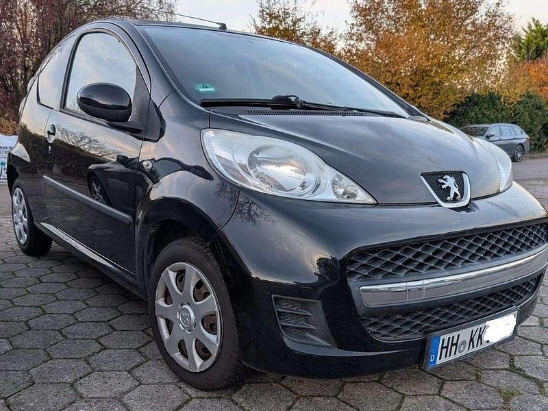 Gebraucht Peugeot 107 Filou 68 PS (50 kW) 2010 Schwarz Kleinwagen