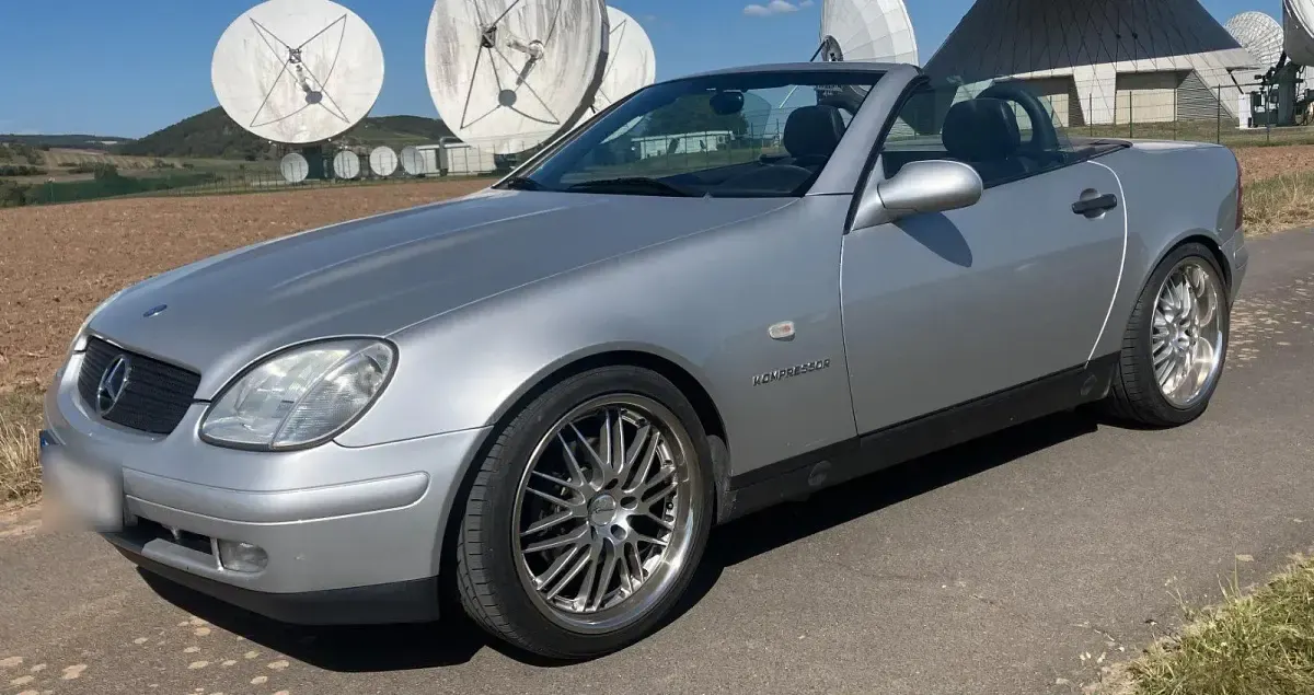 Gebraucht Mercedes SLK230 193 PS (141 kW) 1997 Silber Cabrio