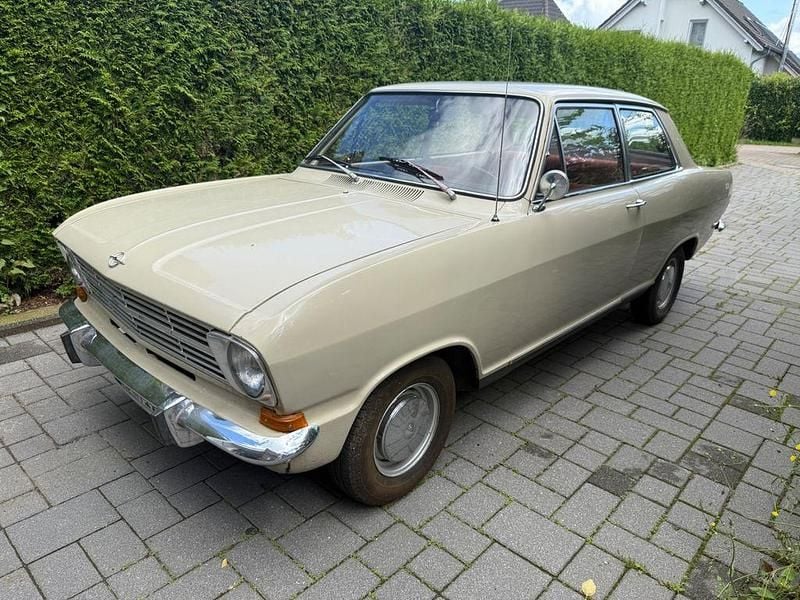 Beige Gebraucht 1967 Opel Kadett Limousine | 4.800 € - Bild 1/4