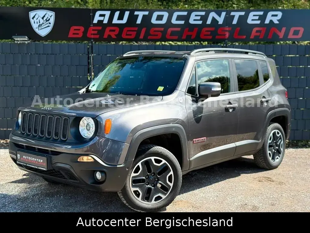 Gebraucht Jeep Renegade Trailhawk 170 PS (125 kW) 2017 Grau SUV