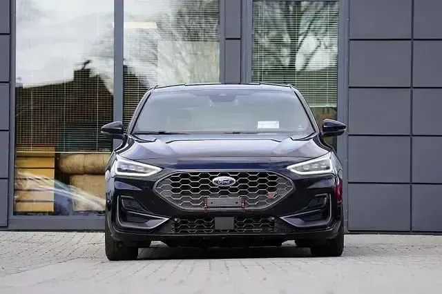 Usata Ford Focus ST 280 CV (205 kW) 2024 Nero Berlina