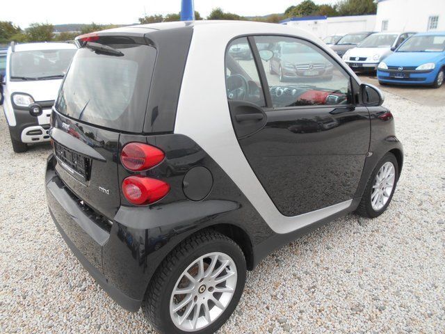 Gebraucht Smart ForTwo Coupé 71 PS (52 kW) 2009 Schwarz metallic Coupé